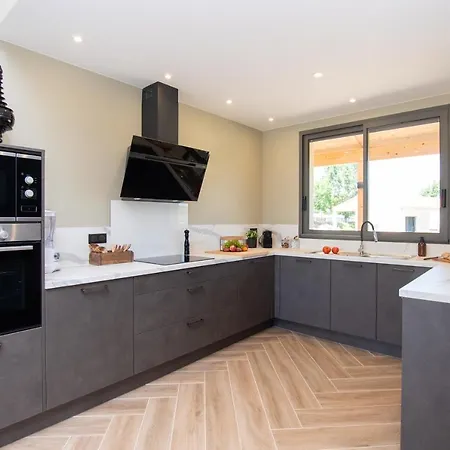 La Face Au Villa Saramon